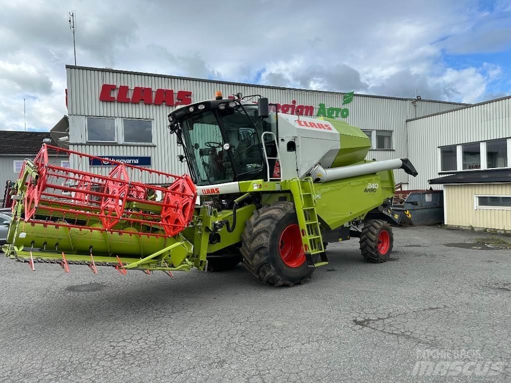CLAAS Avero 240 Mähdrescher