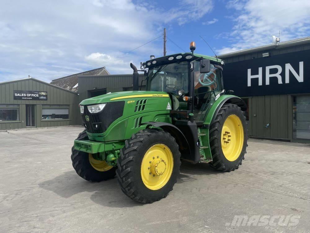 John Deere 6135R Traktoren