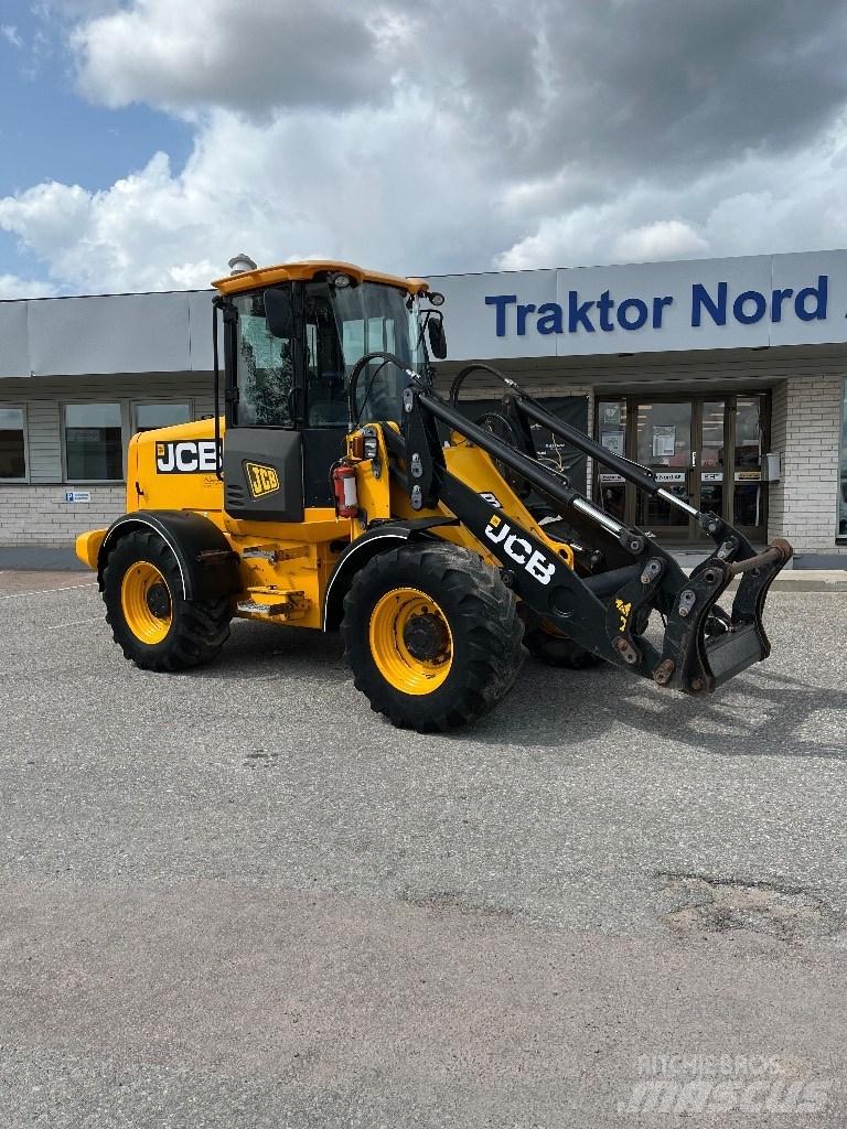 JCB 411 HT 6400 Tim Radlader
