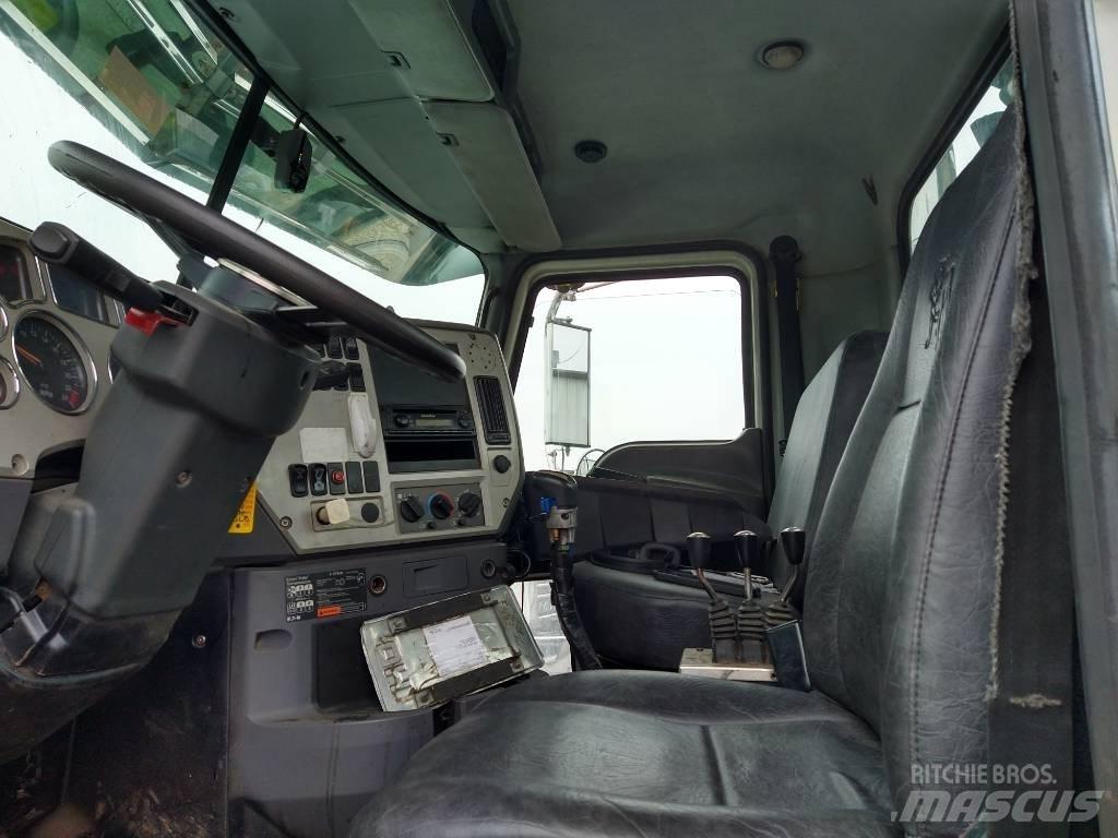 Mack GU713 Müllwagen