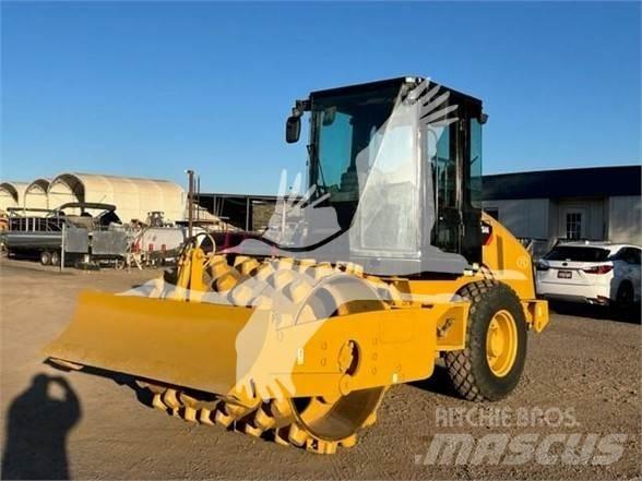CAT CS44 Walzenzüge