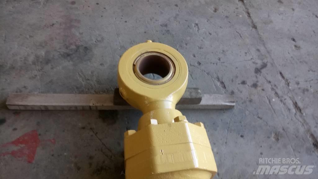 CAT 245 Hydraulik