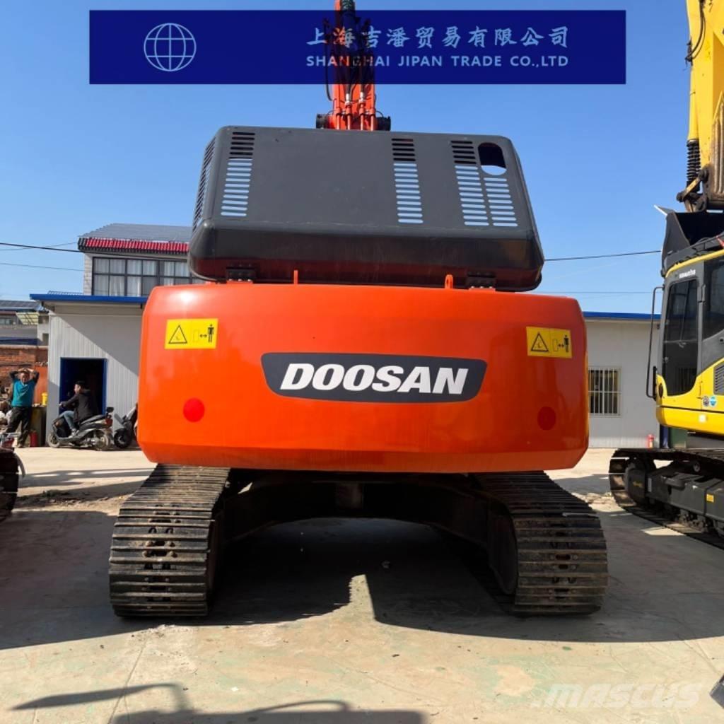Doosan DX 300 Raupenbagger