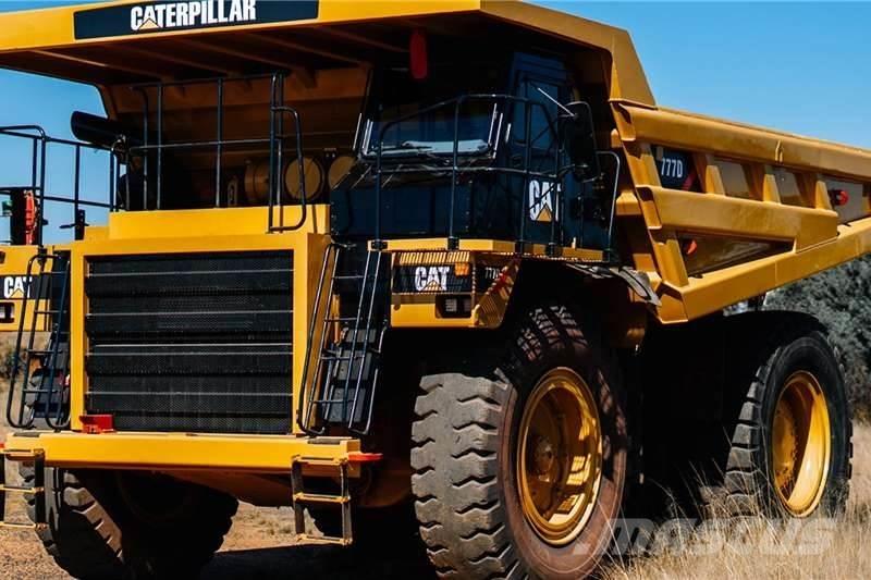 CAT 777D Andere Fahrzeuge