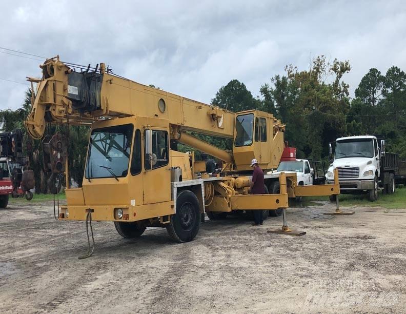 Daewoo DTC 35 All-Terrain-Krane