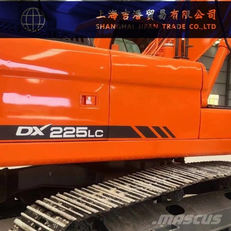 Doosan DX 225 LC SLR Raupenbagger