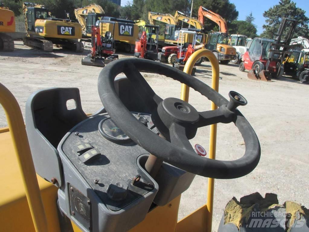 CAT CB 214 E Tandemwalzen