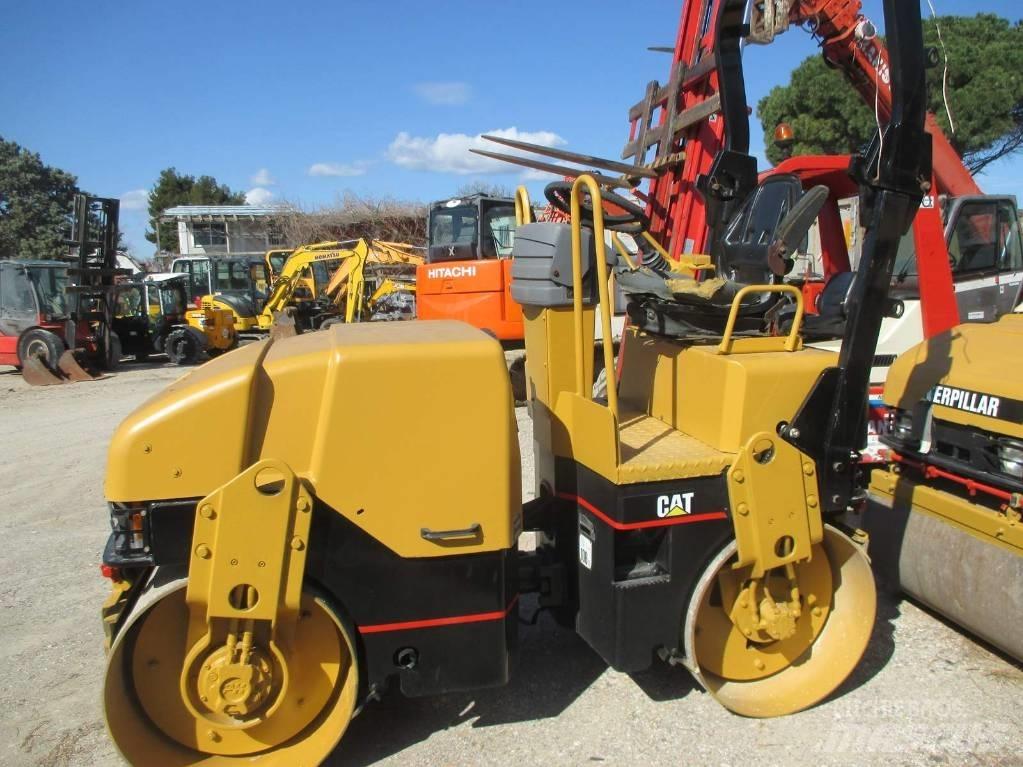 CAT CB 214 E Tandemwalzen