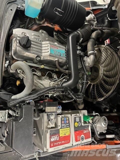 Toyota 02-8 FDF 30 Dieselstapler