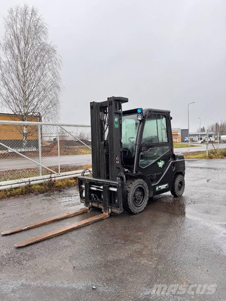 Toyota 02-8 FDF 30 Dieselstapler