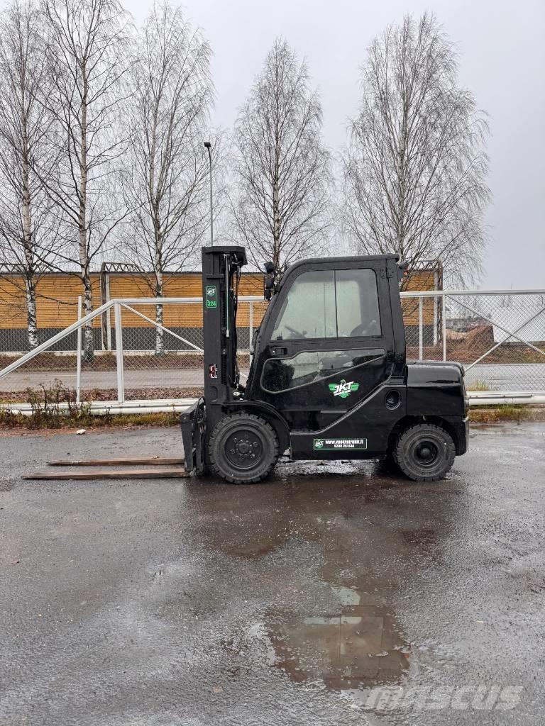 Toyota 02-8 FDF 30 Dieselstapler