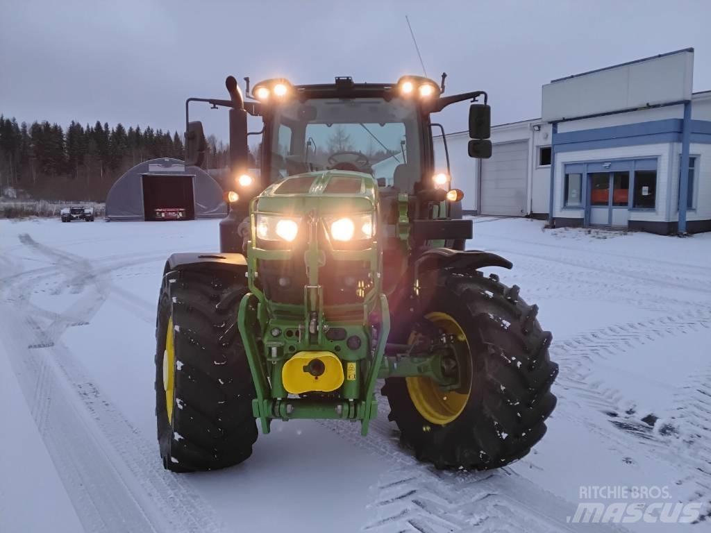John Deere 6155 R Traktoren