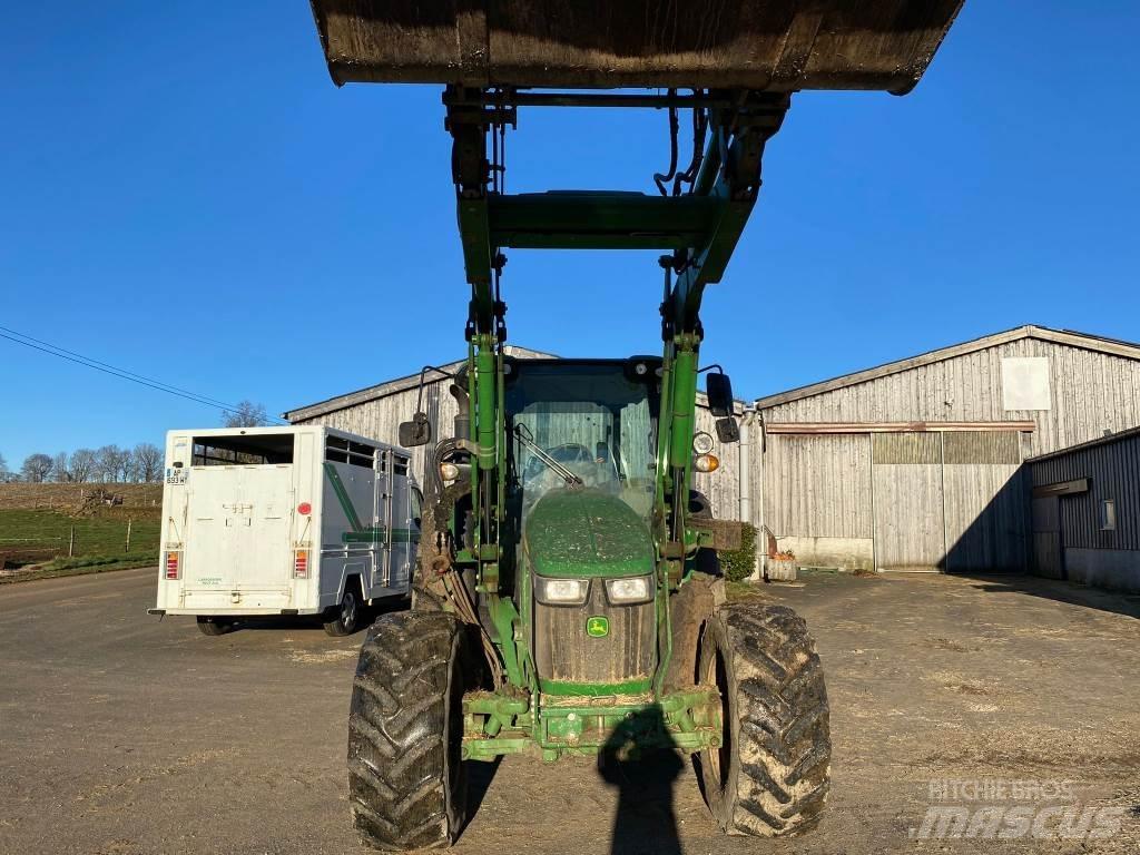 John Deere 5100R Traktoren
