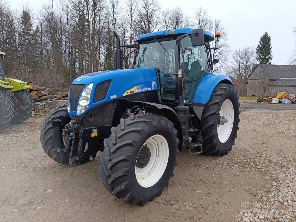 New Holland T7040 Traktoren