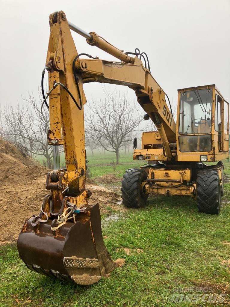 Liebherr A 901 C Mobilbagger