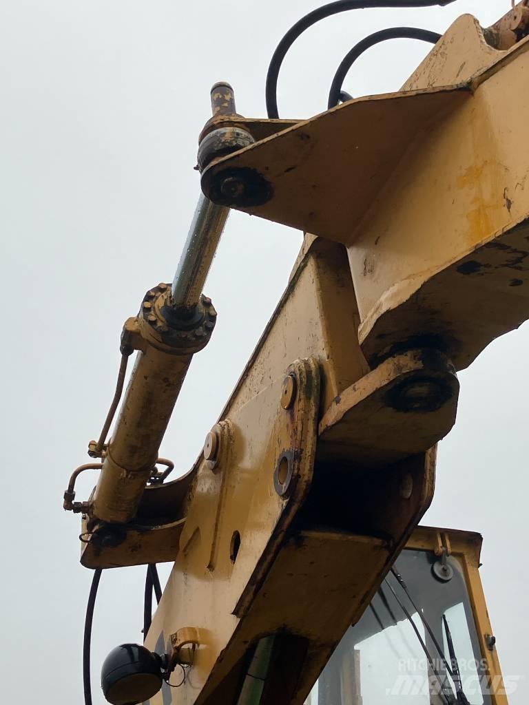 Liebherr A 901 C Mobilbagger