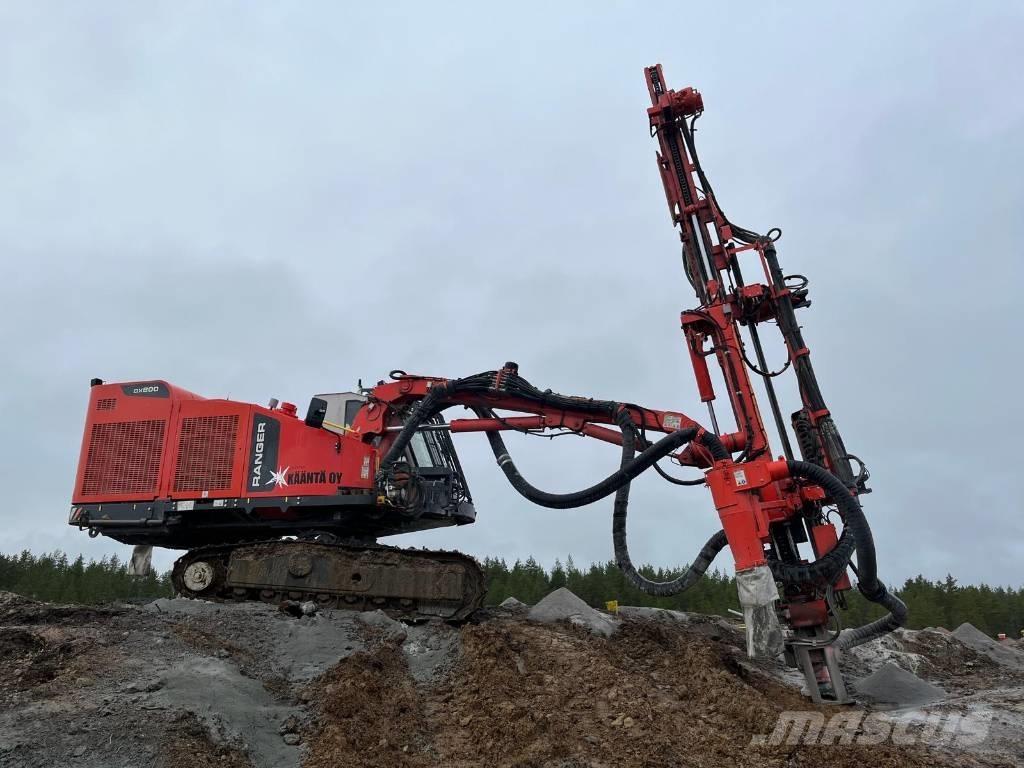 Sandvik DX800 Oberflächenbohrgeräte