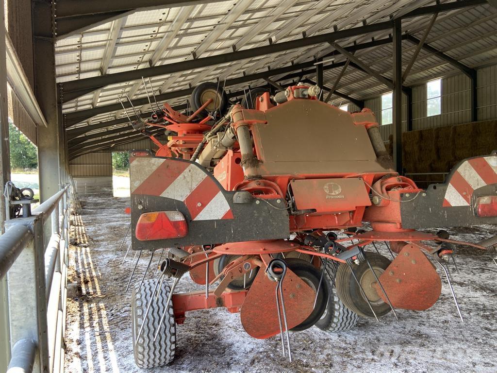 Kuhn GF 13012 T Kreiselheuer/-wender