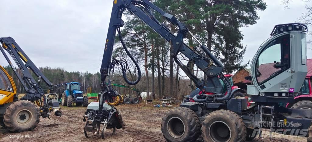 Logset 8 HGT Harvester