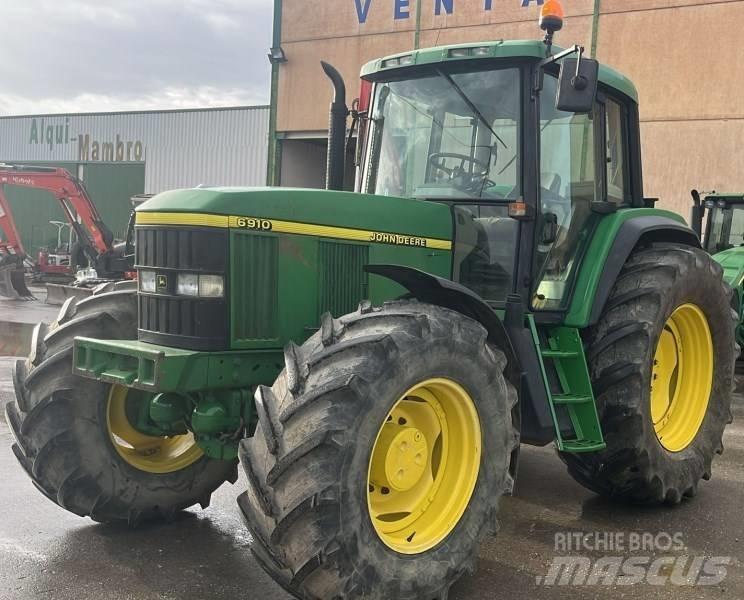 John Deere 6910 Traktoren