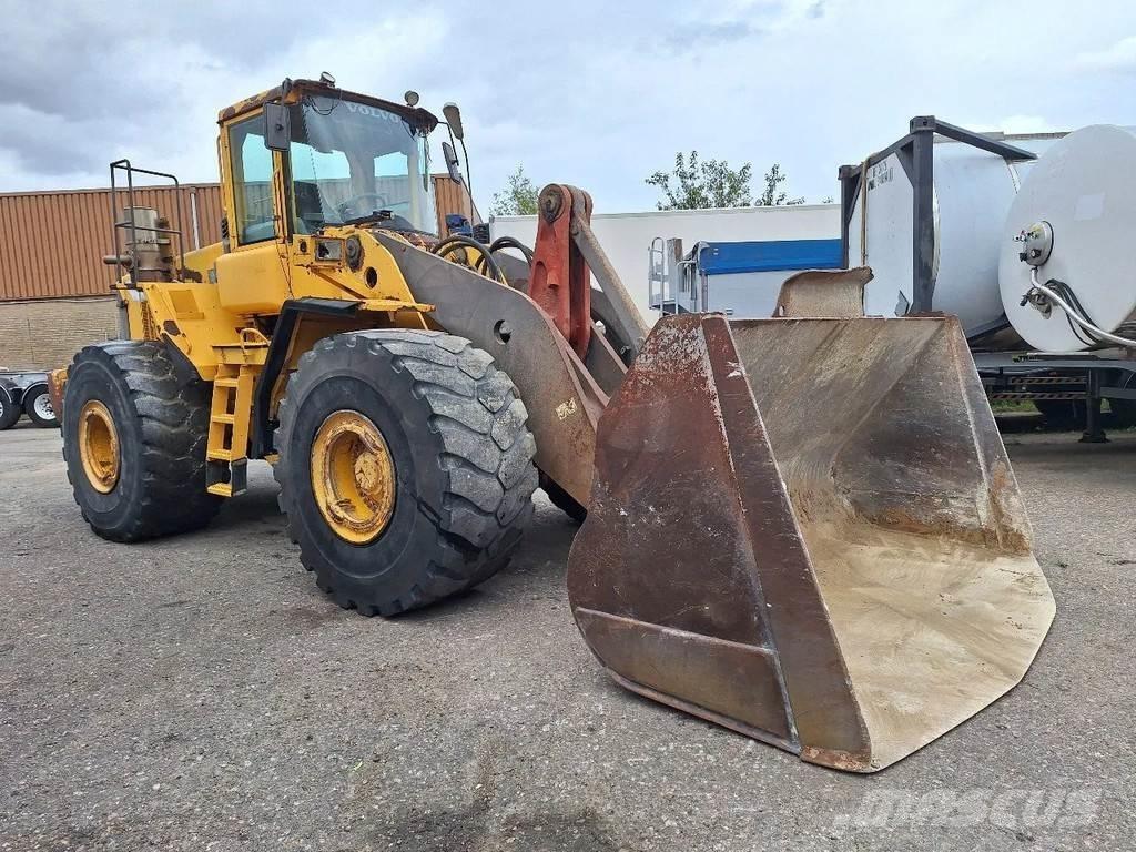 Volvo L220D Radlader