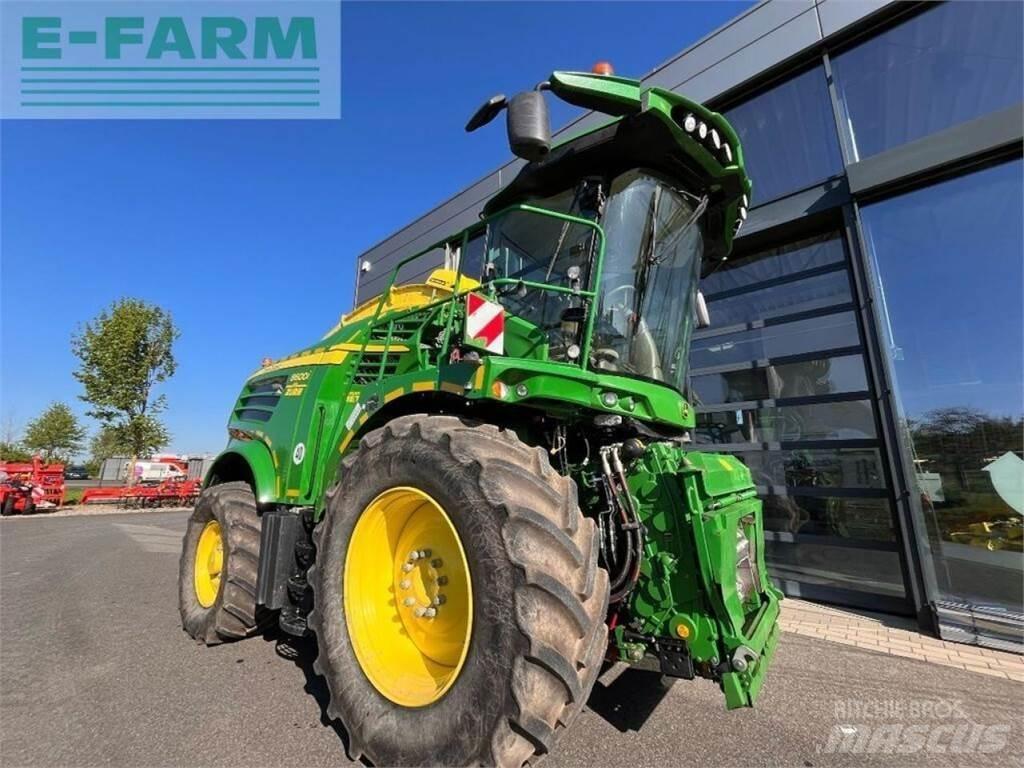 John Deere 8600 Selbstfahrende Häcksler