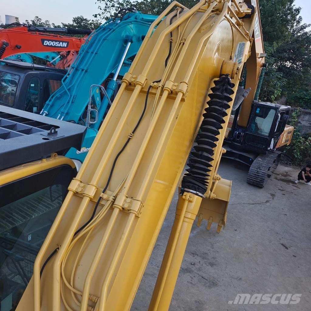 Komatsu PC 200-8 Raupenbagger
