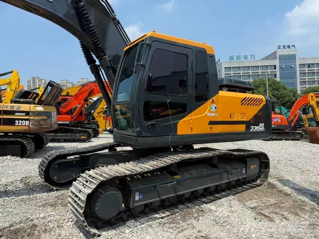 Hyundai 220HD Raupenbagger