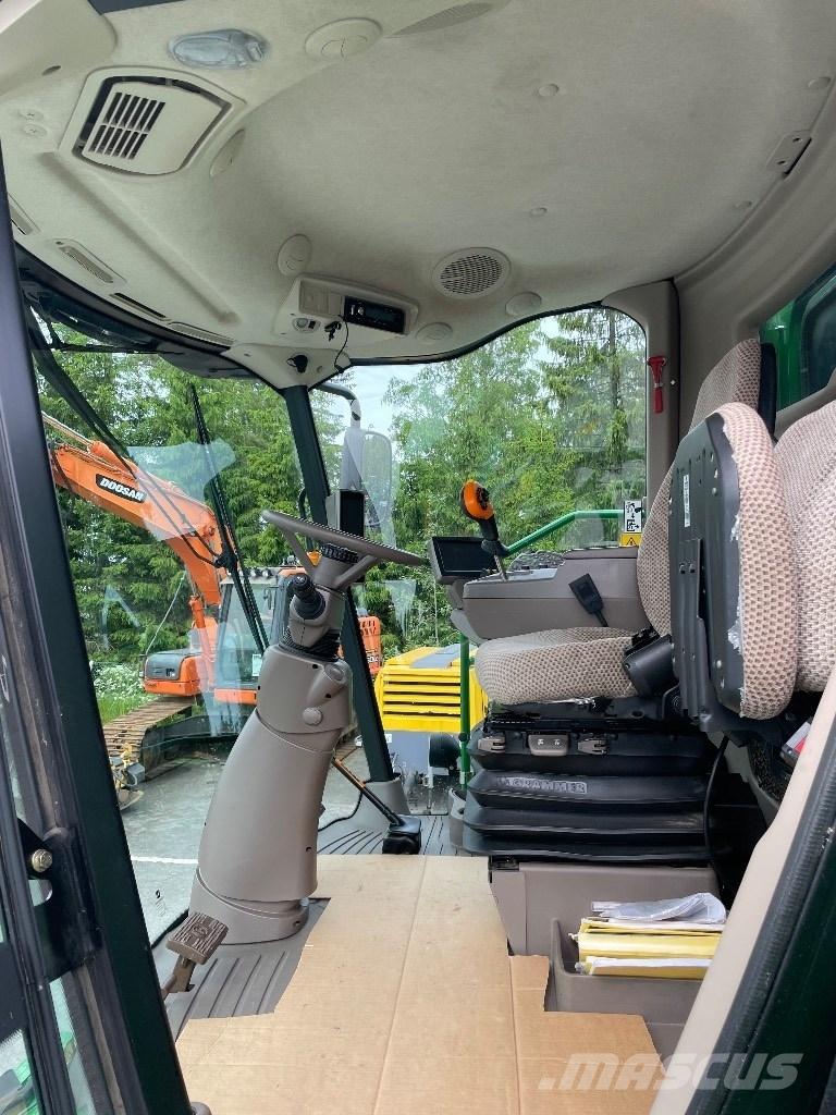 John Deere W540 Mähdrescher