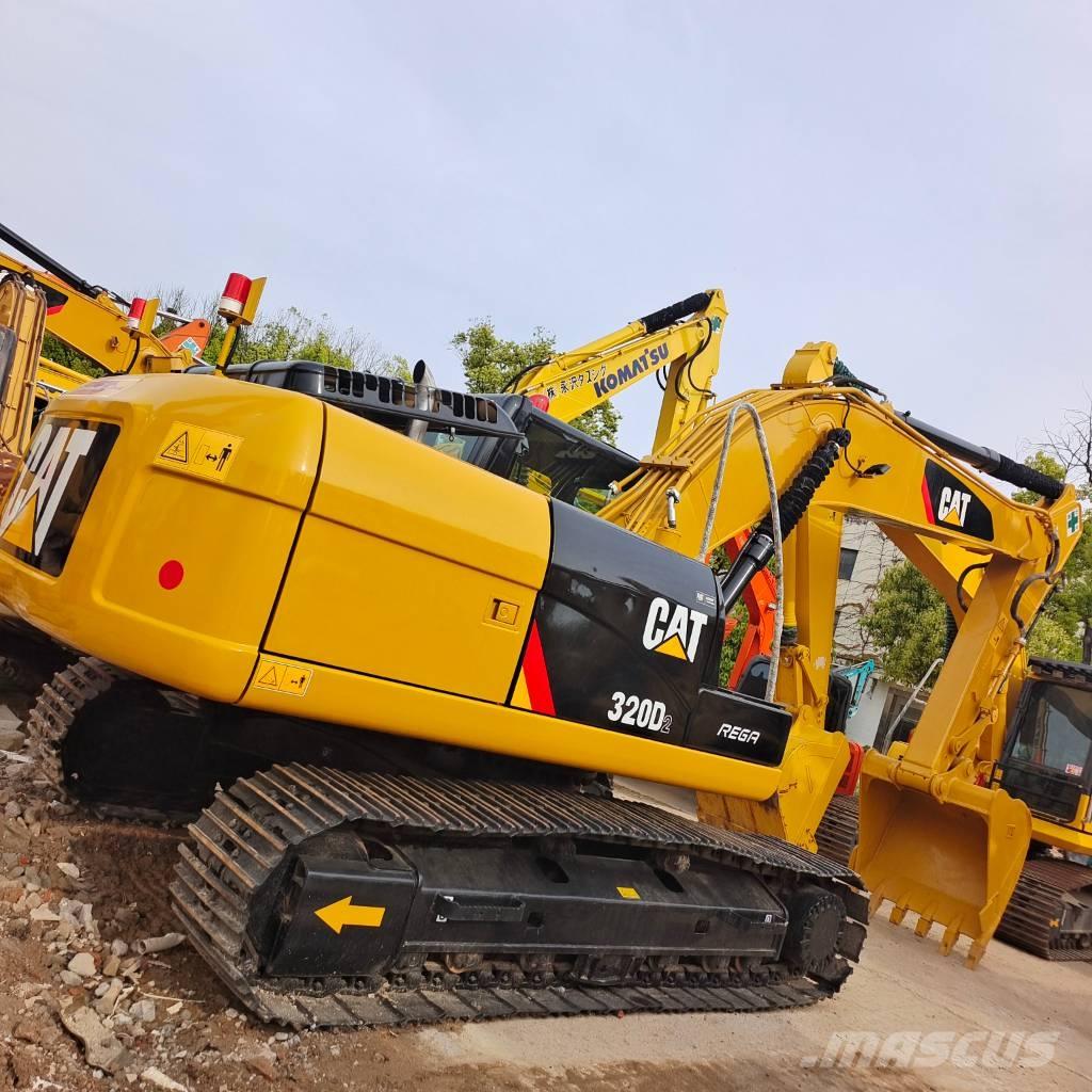 CAT 320 D2L Raupenbagger