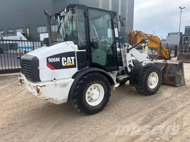 CAT 906 Radlader