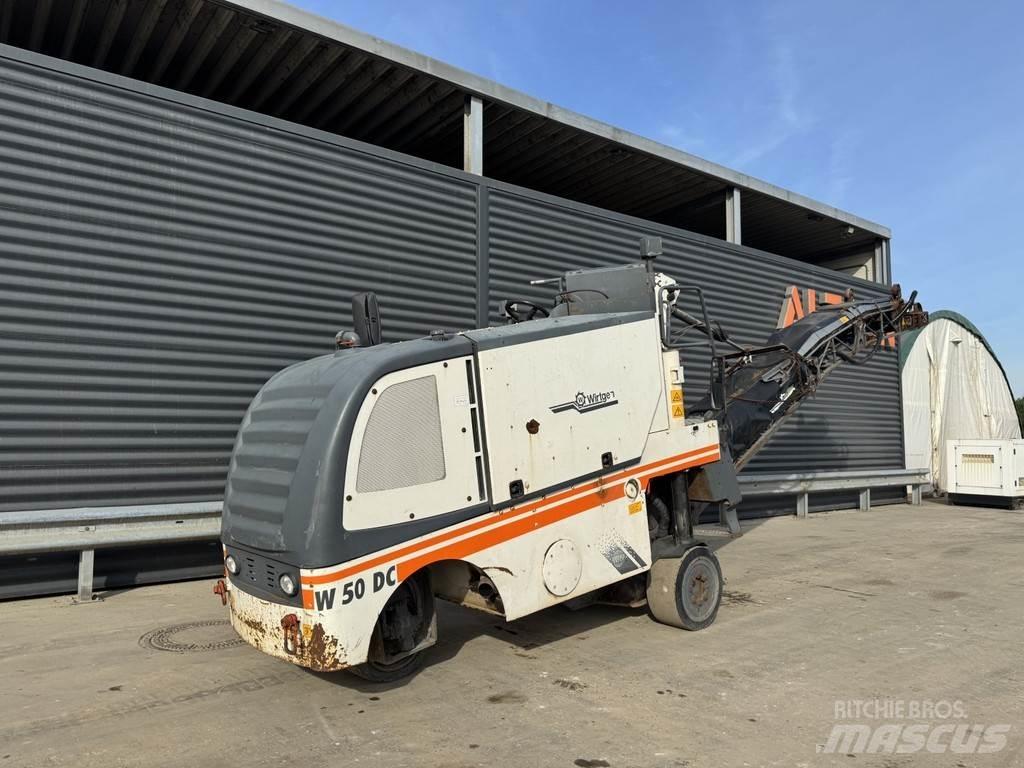 Wirtgen W 50 DC Asphaltfräsen