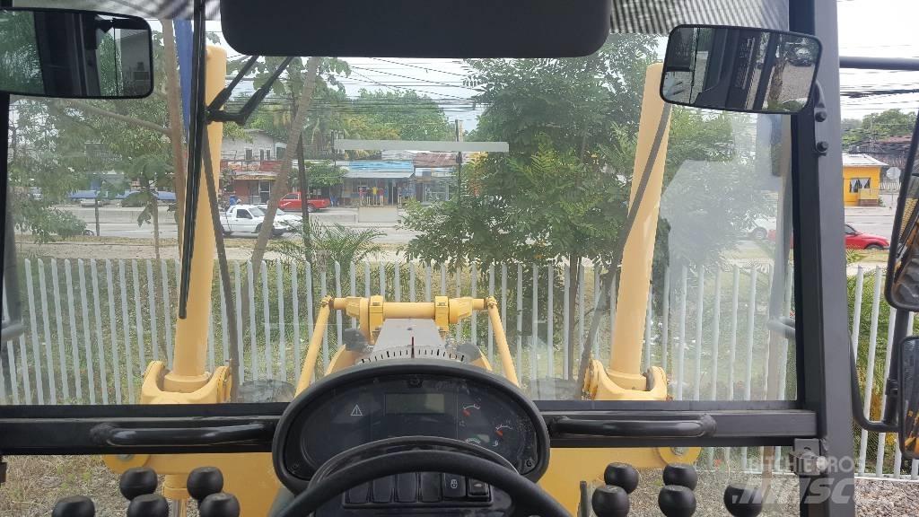 Volvo G930 Grader