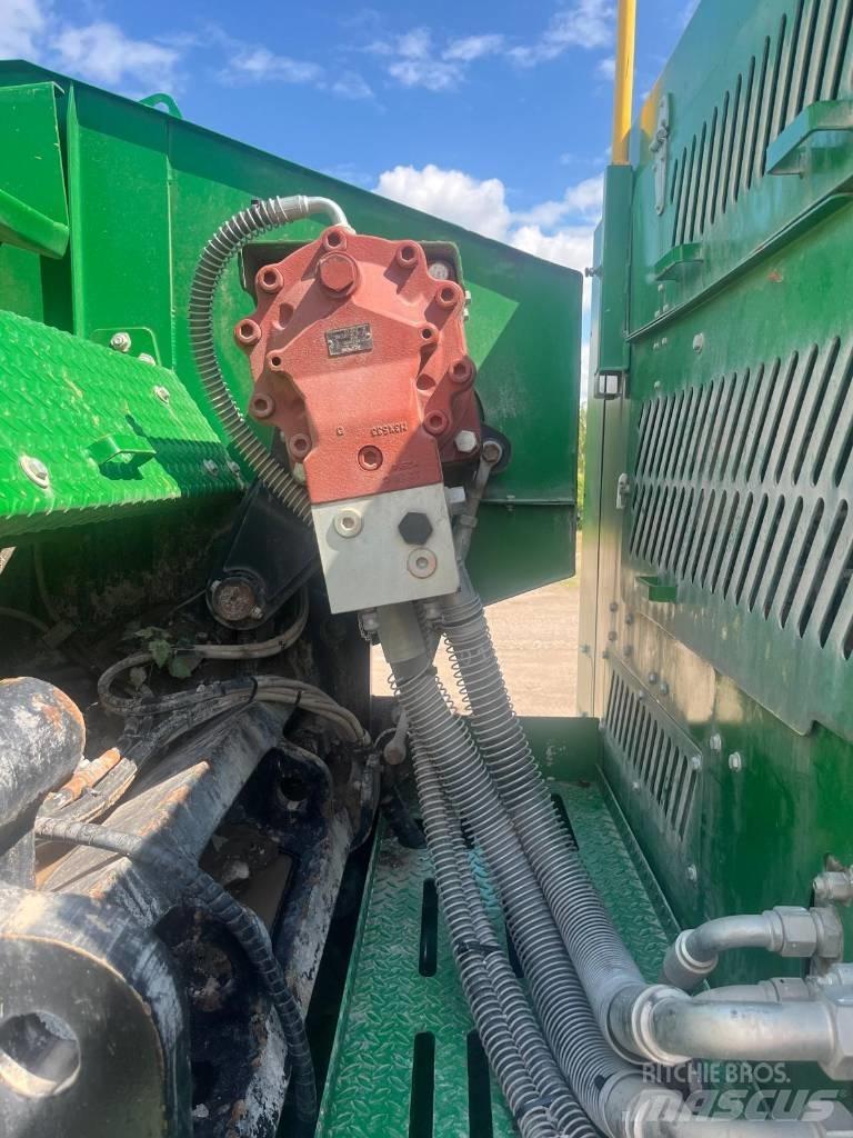 McCloskey J45 Mobile Brecher
