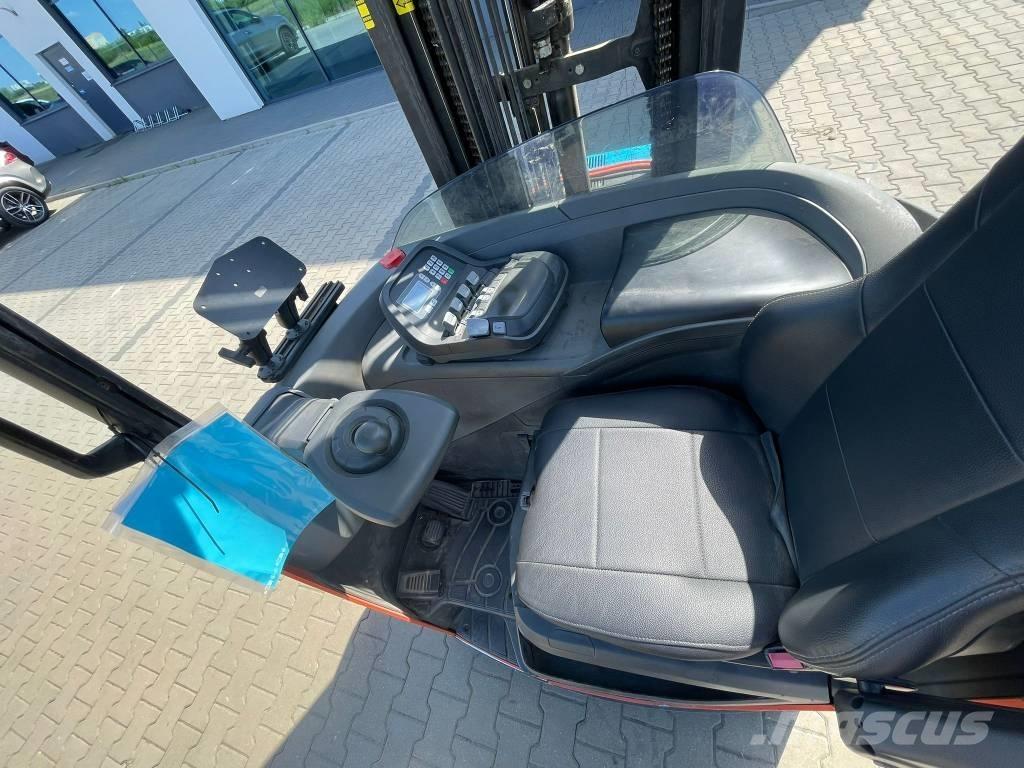 Toyota RRE140H Schubmaststapler