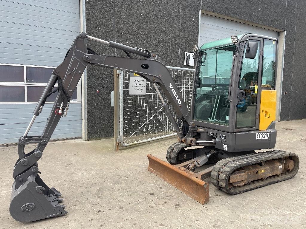 Volvo ECR25D Minibagger < 7t
