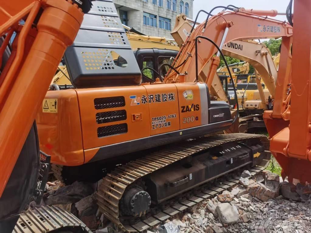 Hitachi ZX 200 Raupenbagger