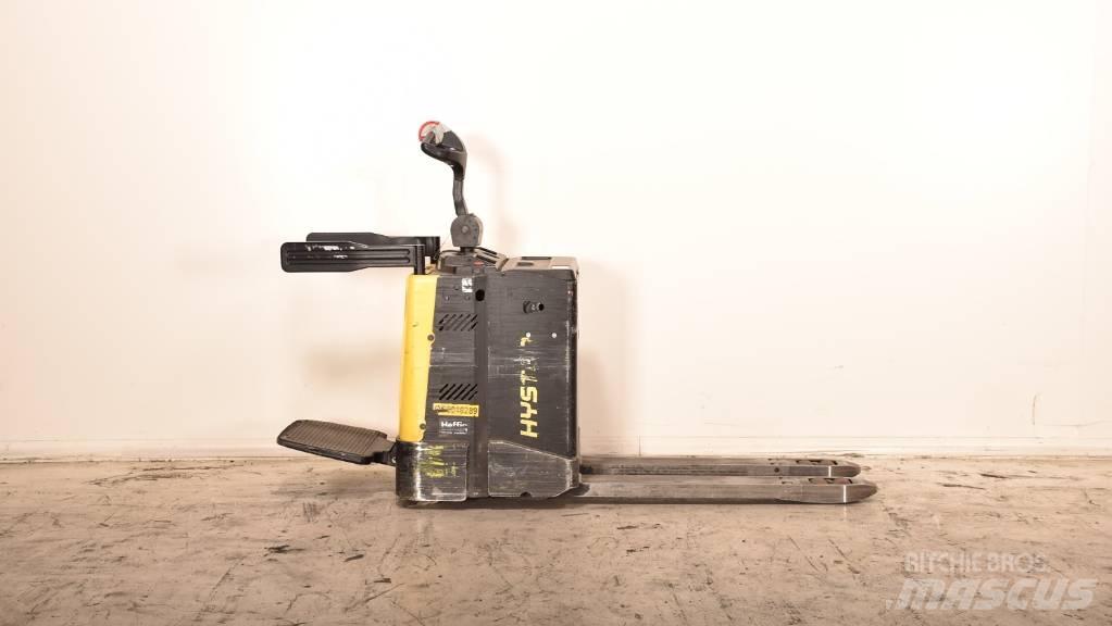 Hyster P 2.0 S Gabelstapler mit Fahrerstand