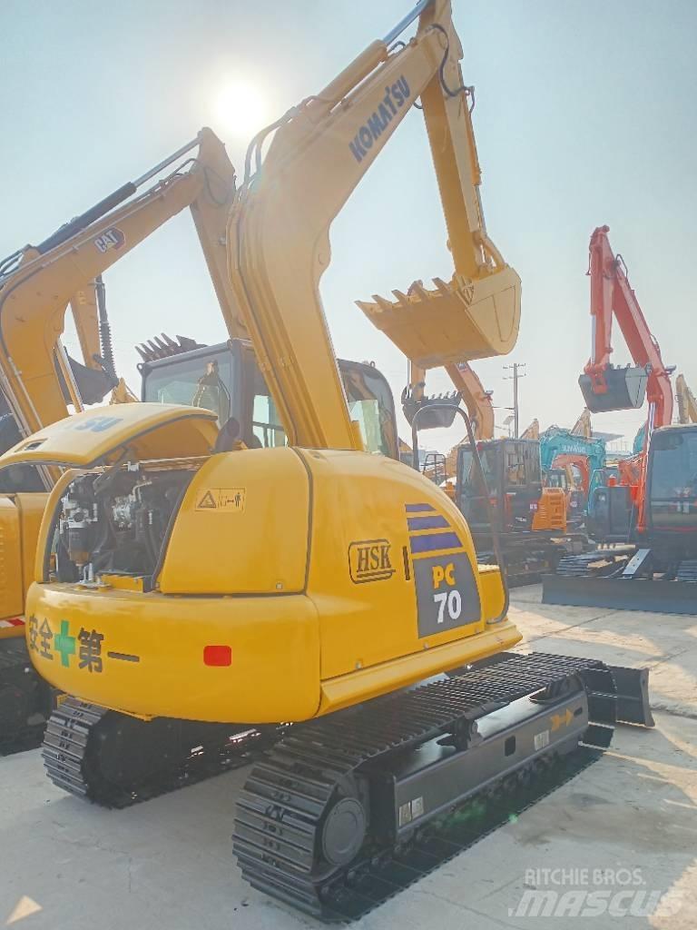 Komatsu PC70 Midibagger  7t - 12t