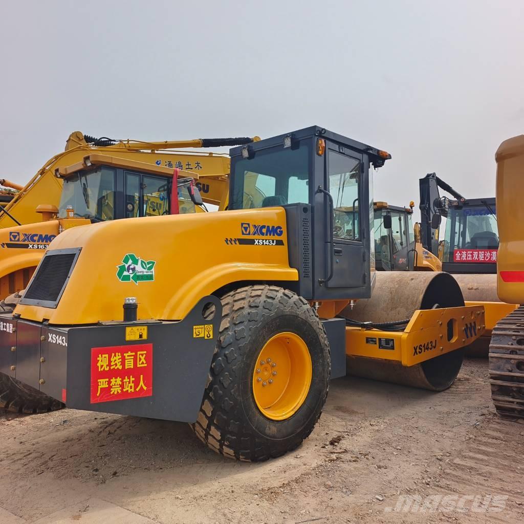 XCMG XS 143 J Walzenzüge