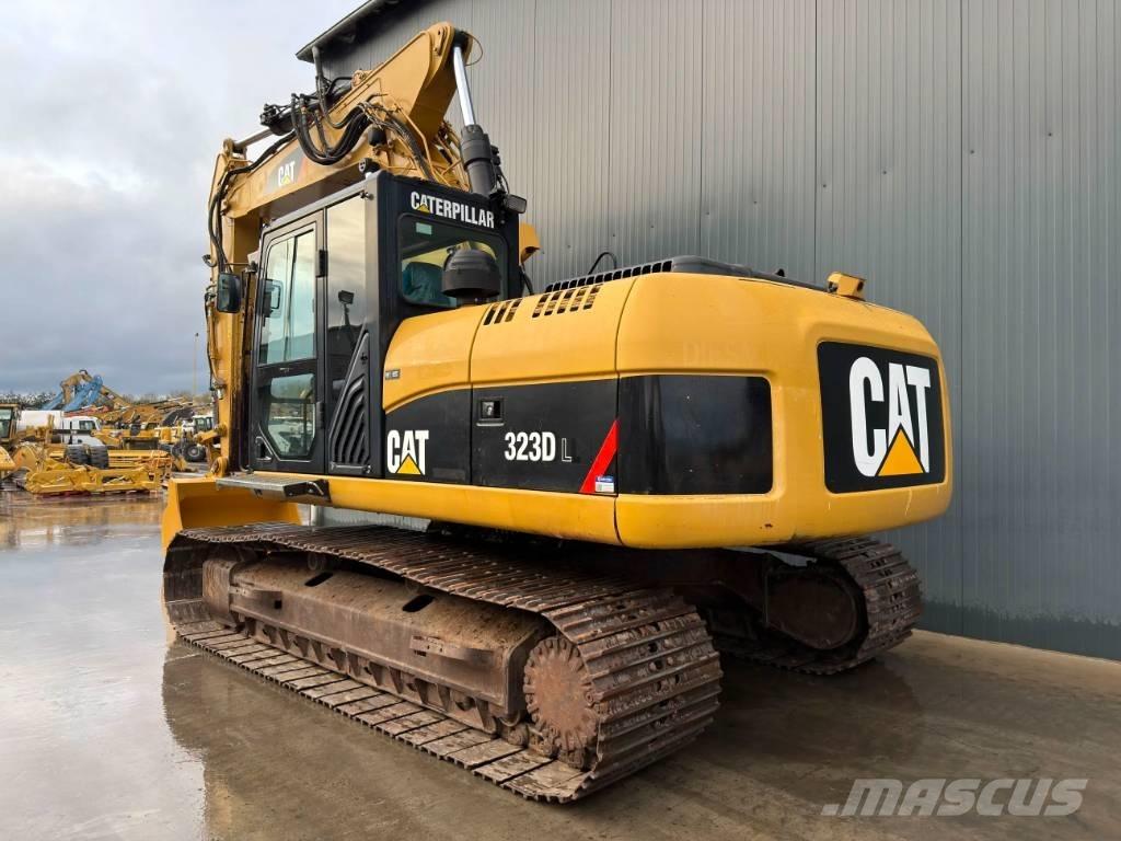 CAT 323D L Raupenbagger