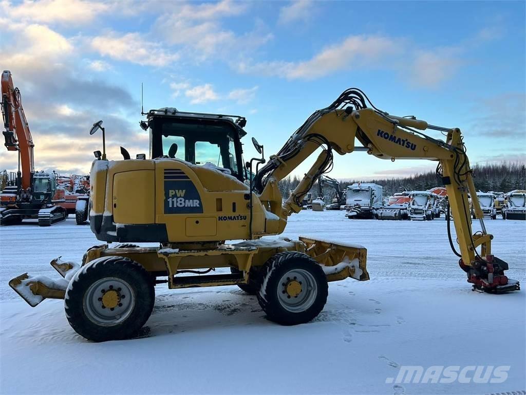 Komatsu PW118MR-8 Mobilbagger