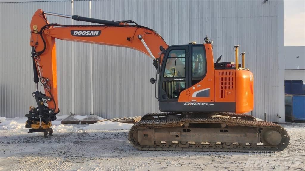 Doosan DX235LCR-5 Raupenbagger