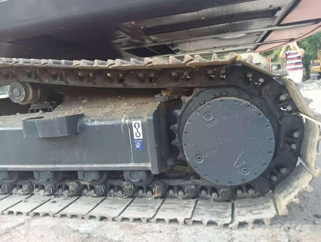 Doosan DX 225 LC Raupenbagger