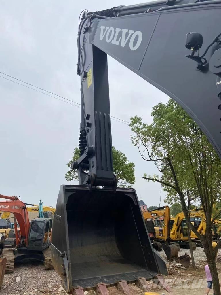 Volvo EC210D Raupenbagger
