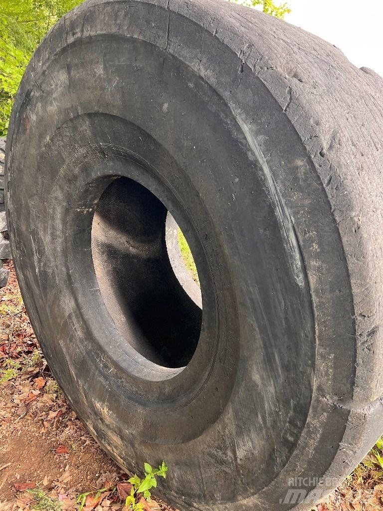  65/35X33 Firestone Reifen