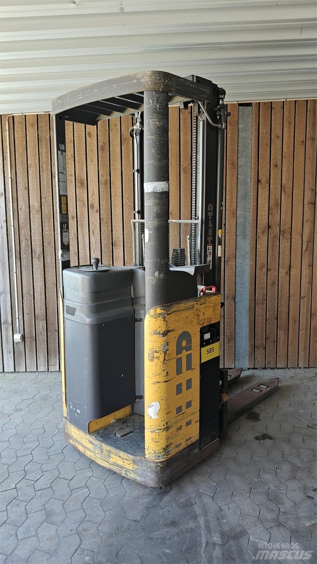 Atlet AJN Gabelstapler mit Fahrerstand
