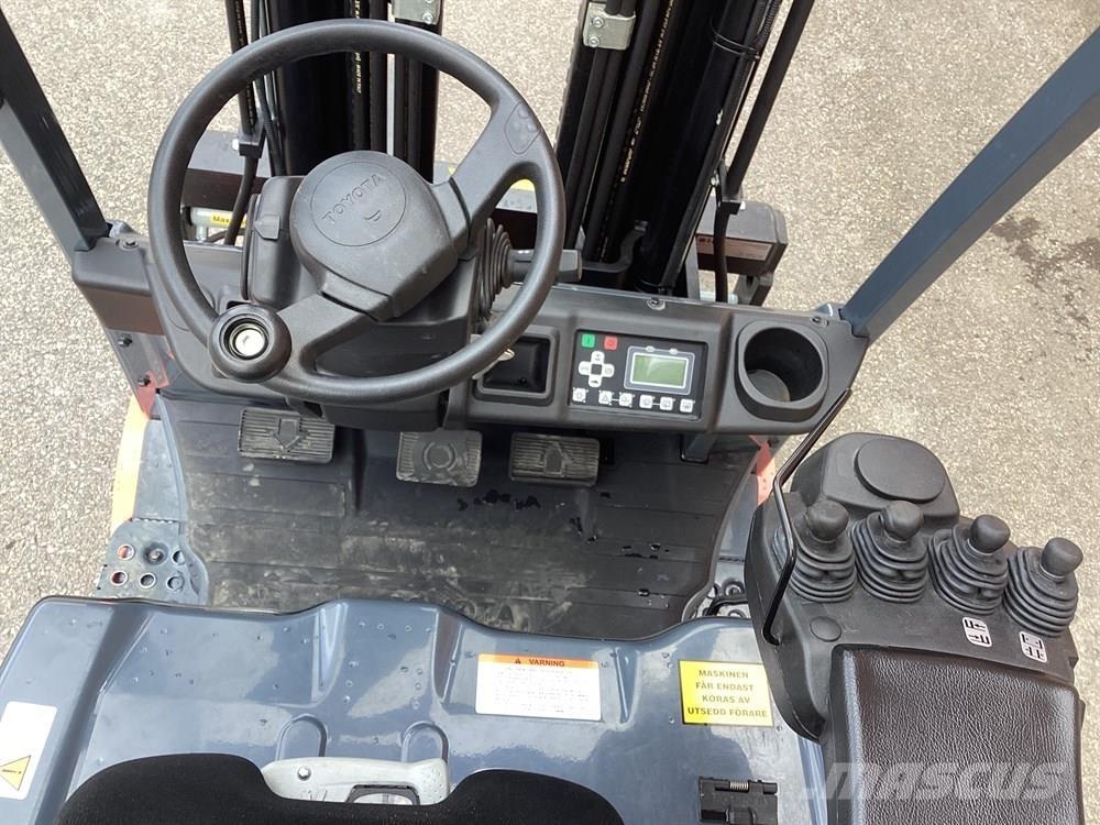 Toyota 8FBEK16T Elektrostapler