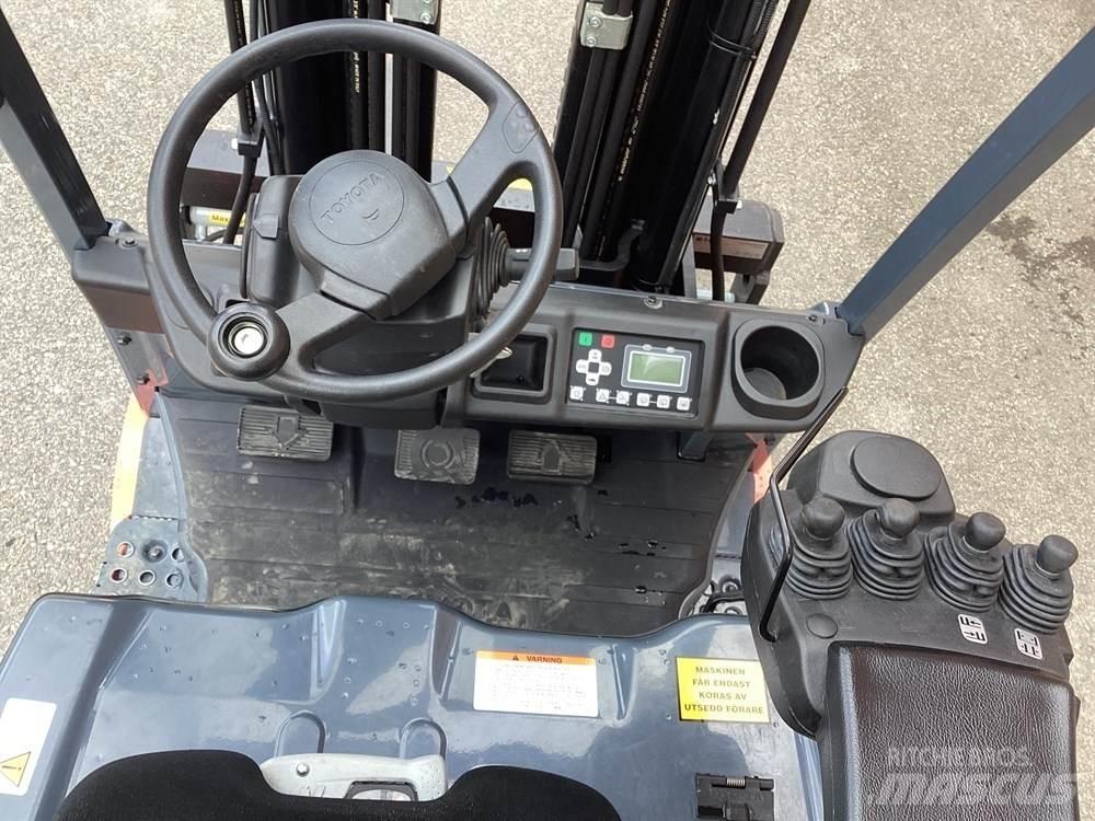 Toyota 8FBEK16T Elektrostapler