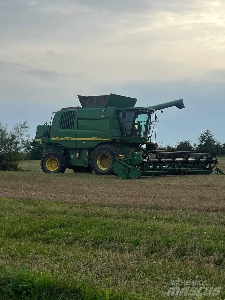 John Deere 9780 CTS Mähdrescher